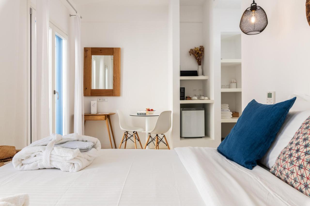 Mykonos Town ブルートピア スイーツ Bed & Breakfast エクステリア 写真