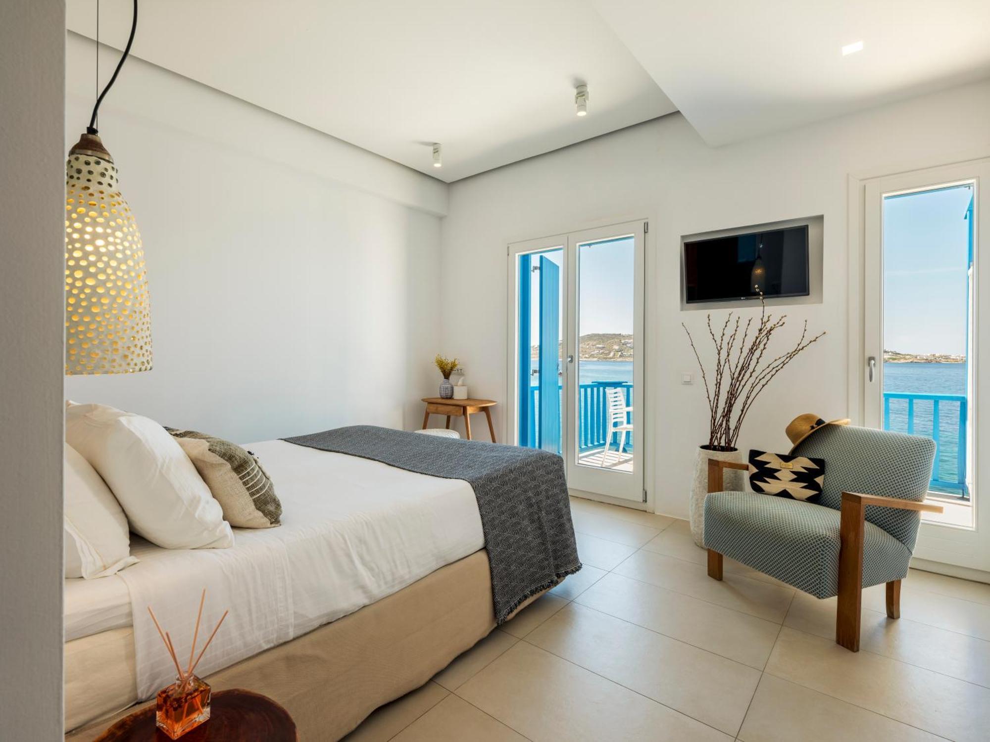 Mykonos Town ブルートピア スイーツ Bed & Breakfast エクステリア 写真