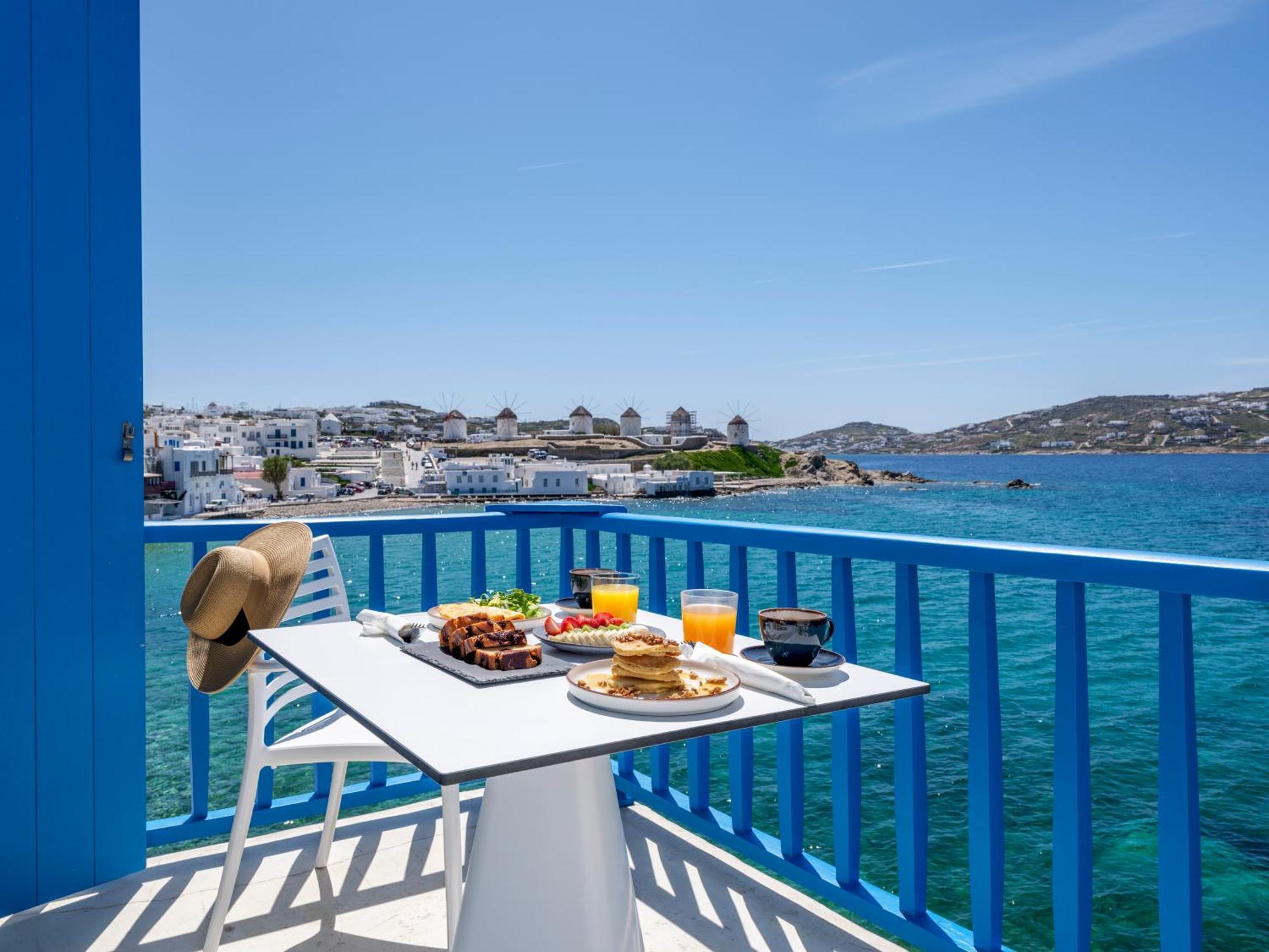 Mykonos Town ブルートピア スイーツ Bed & Breakfast エクステリア 写真